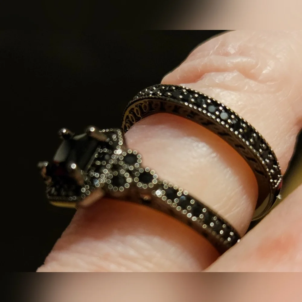 Black Ladies 2pc Set Rings Size 5 New